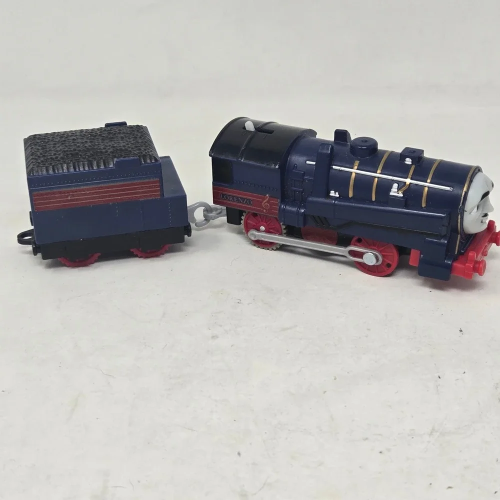 2013 Thomas & Friends TrackMaster Lorenzo Motorized Engine with Tender‎ 2017